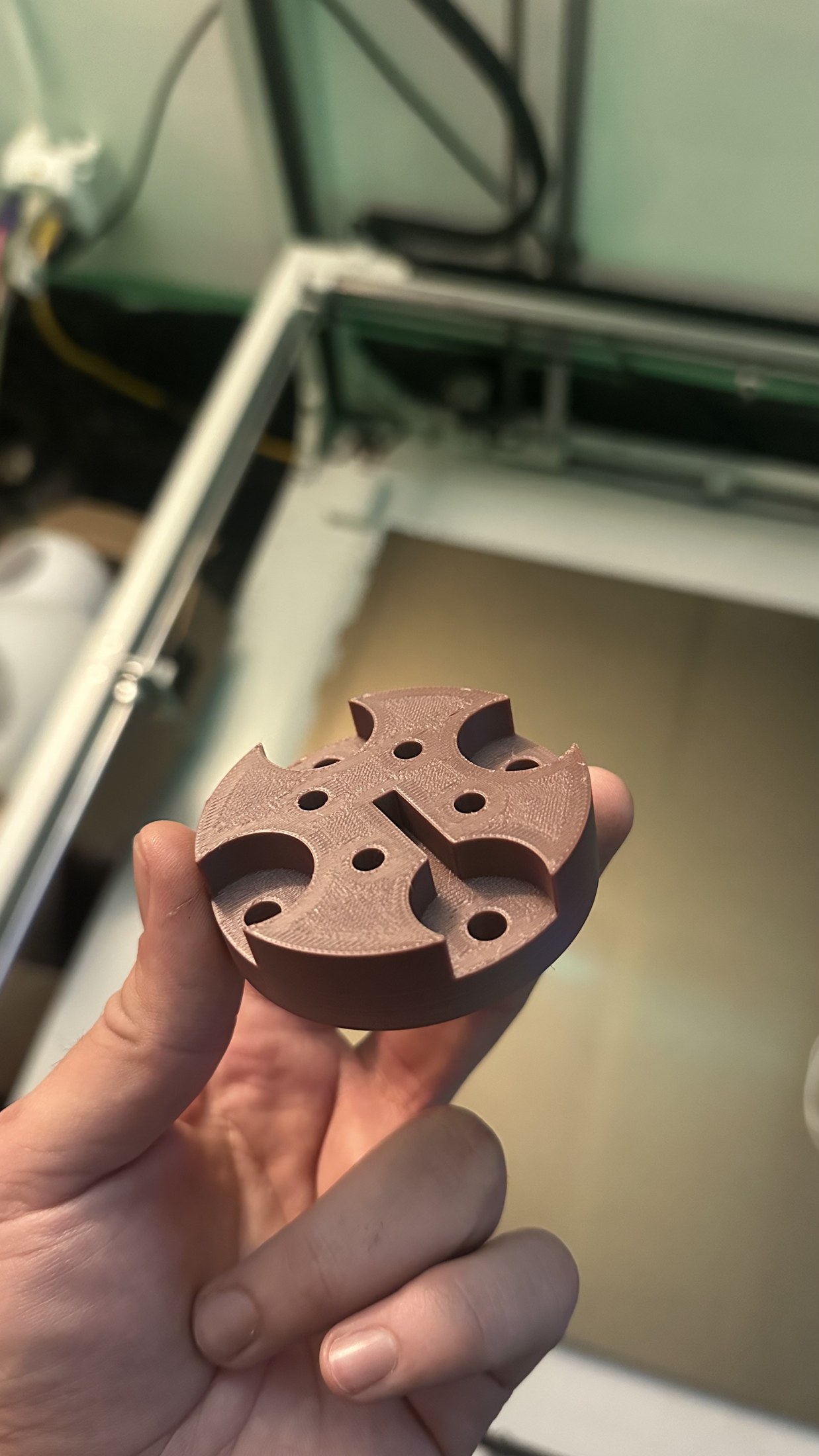 3D-printed robot hand adaptor plate